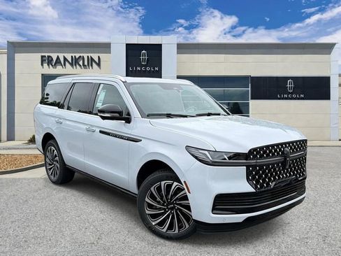 New 2026 Lincoln Navigator Black Label AWD/4WD image 1
