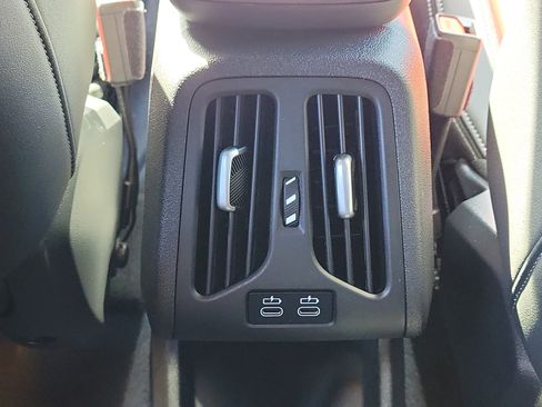 Used 2025 BMW X1 xDrive28i image 13