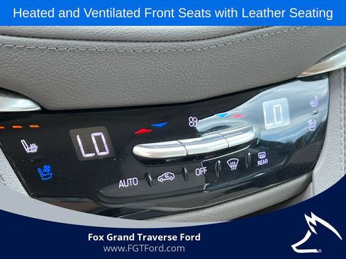 Used 2022 Cadillac XT5 Premium Luxury w/ Technology Package FWD image 25