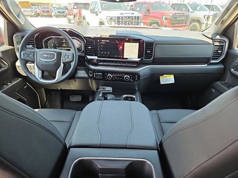 New 2026 GMC Sierra 1500 SLT image 12