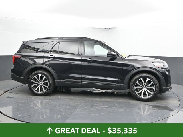Used 2025 Ford Explorer ST-Line AWD/4WD image 4