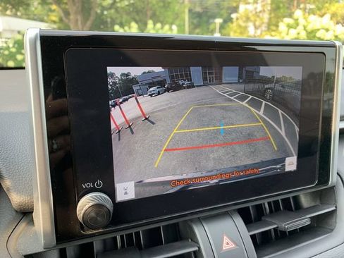 Certified 2023 Toyota RAV4 LE FWD image 22