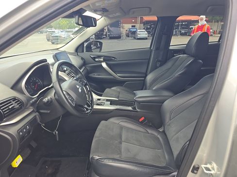 Used 2024 Mitsubishi Eclipse Cross SEL AWD/4WD image 8