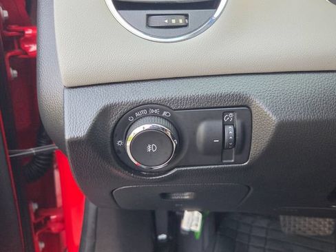 Used 2014 Chevrolet Cruze LT w/ Technology Package FWD image 23