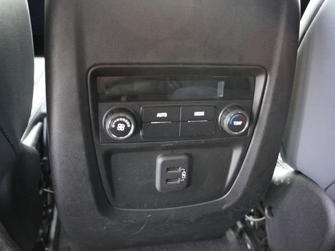 Certified 2023 Buick Enclave Essence image 19