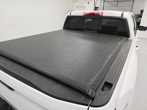 New 2025 Chevrolet Colorado LT w/ LT Convenience Package image 24