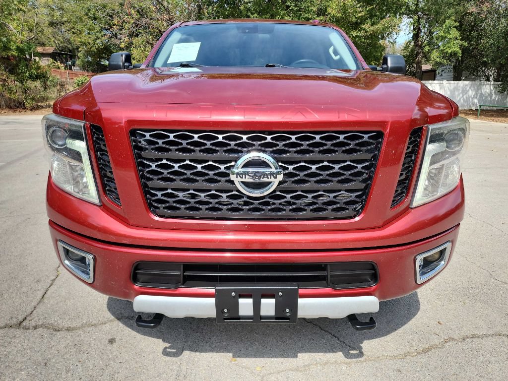Used 2017 Nissan Titan PRO-4X AWD/4WD image 2