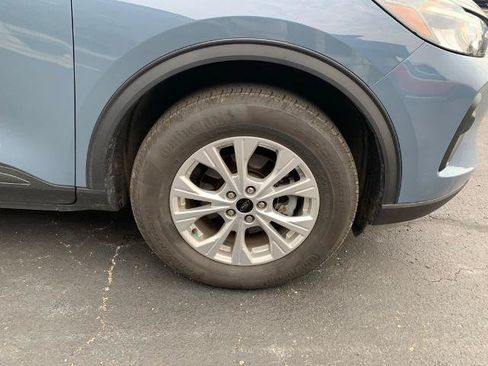 Certified 2025 Ford Escape Active w/ Cold Weather Package AWD/4WD image 18