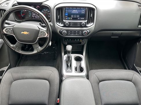 Used 2022 Chevrolet Colorado LT w/ Safety Package image 16