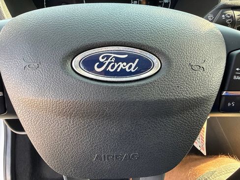 Used 2025 Ford Transit 350 XLT RWD image 27