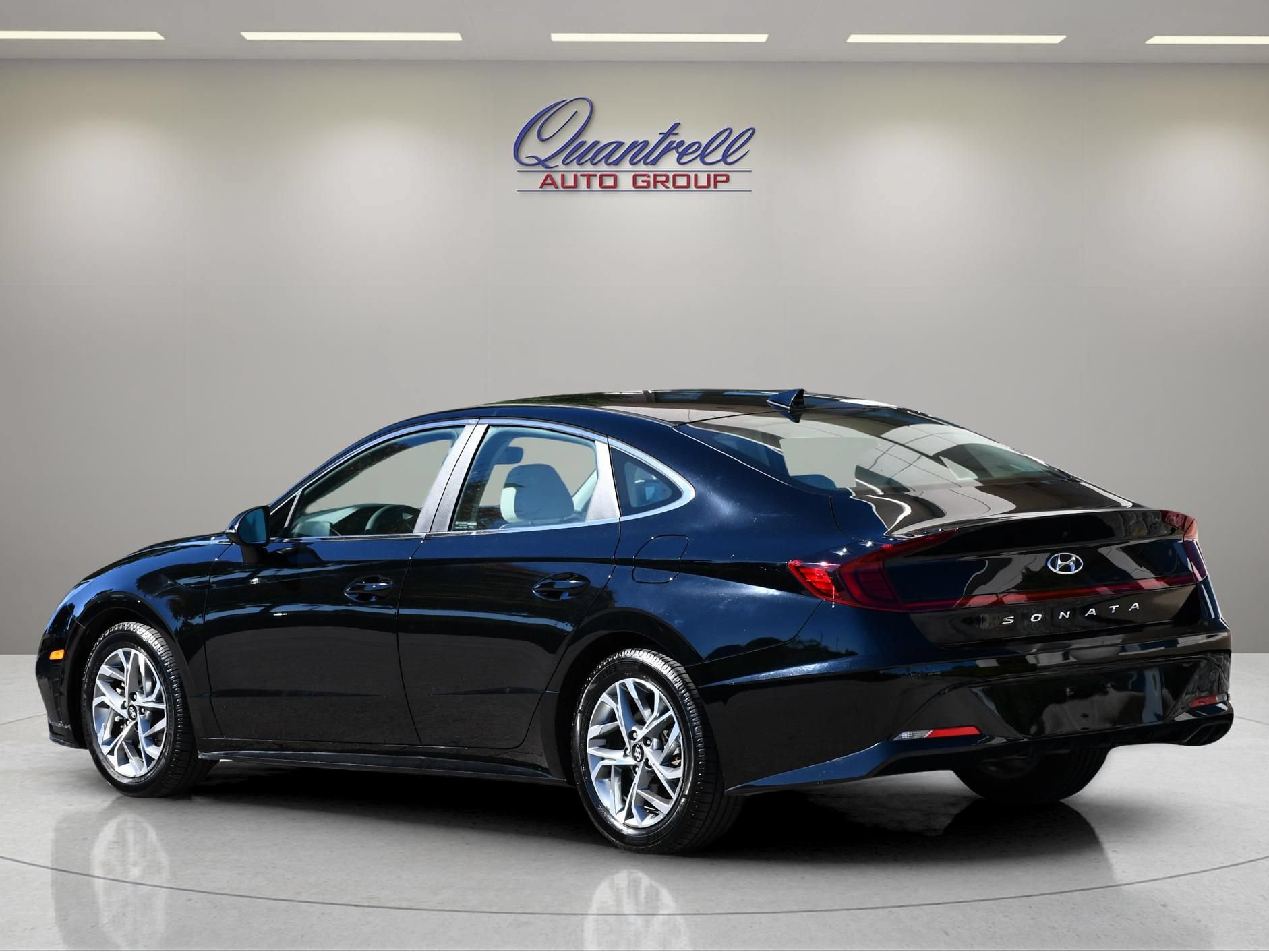 Used 2023 Hyundai Sonata SEL FWD image 6