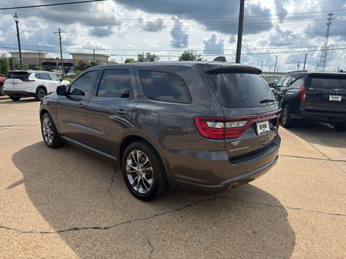 Used 2019 Dodge Durango GT RWD image 3