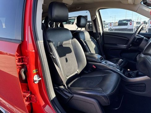 Used 2019 Dodge Journey Crossroad image 24