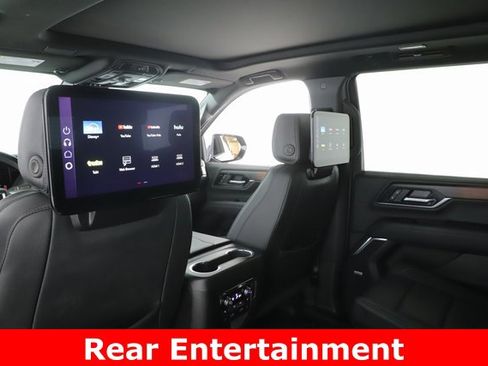 Used 2025 GMC Yukon Denali w/ Denali Reserve Package image 5