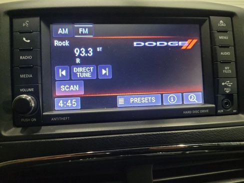 Used 2018 Dodge Grand Caravan SE FWD image 25