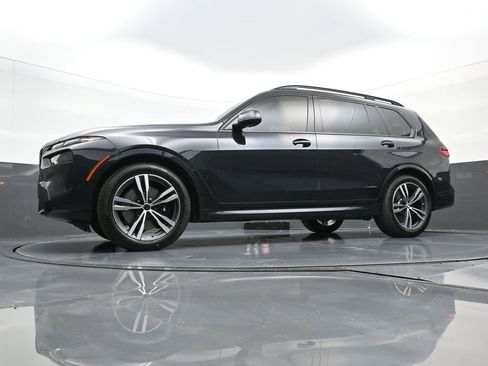Used 2024 BMW X7 xDrive40i w/ Executive Package image 28