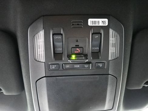 Certified 2023 Toyota Highlander XSE image 22