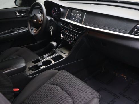 Used 2020 Kia Optima LX image 11