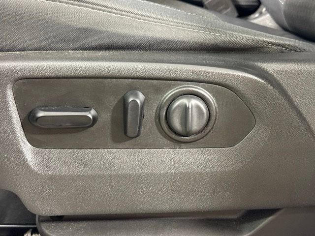 Used 2019 Chevrolet Silverado 1500 LT w/ All-Star Edition AWD/4WD image 15