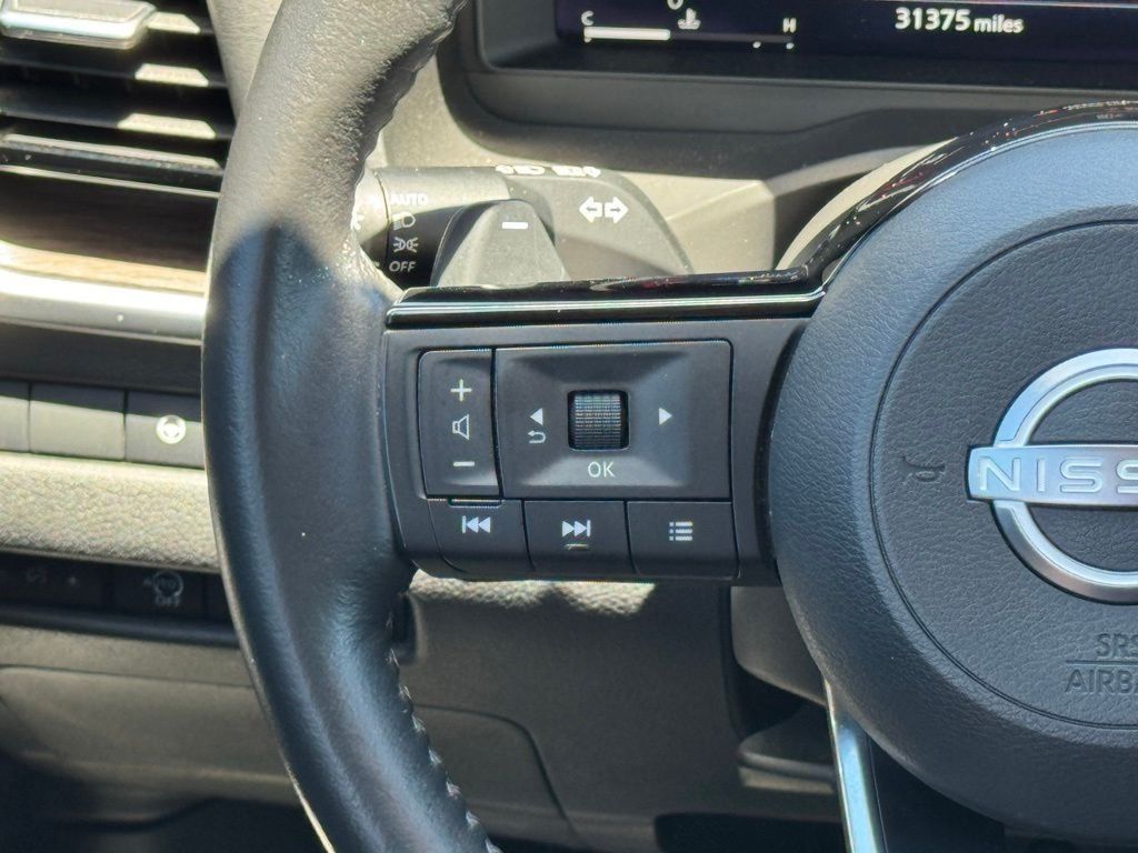 Used 2024 Nissan Rogue Platinum w/ Platinum Premium Package FWD image 26