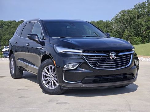 Used 2023 Buick Enclave Essence FWD image 1