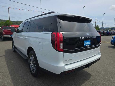 Certified 2025 Ford Expedition Max Active AWD/4WD image 3