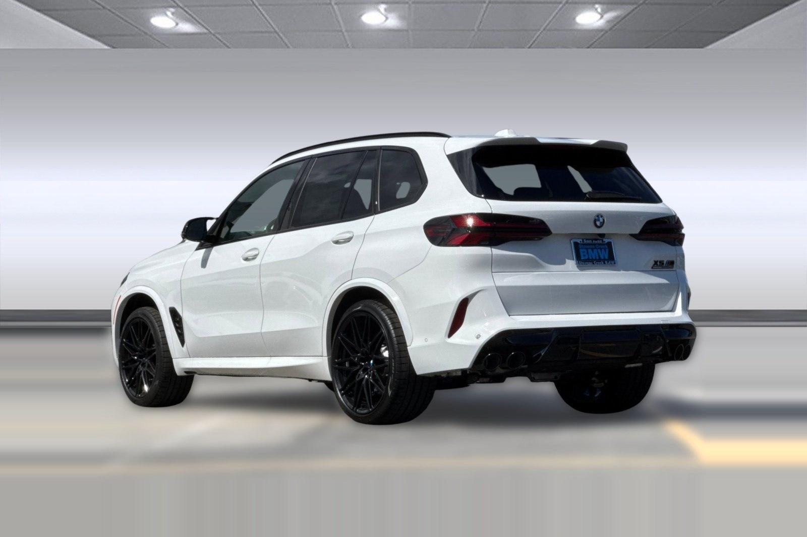 New 2026 BMW X5 M Competition w/ Executive Package AWD/4WD image 3