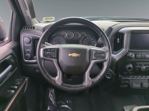 Used 2020 Chevrolet Silverado 1500 LT w/ Texas Edition image 12