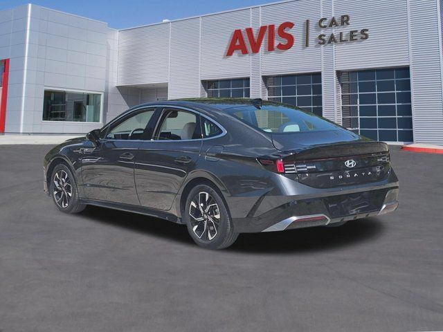 Used 2025 Hyundai Sonata SEL FWD image 9