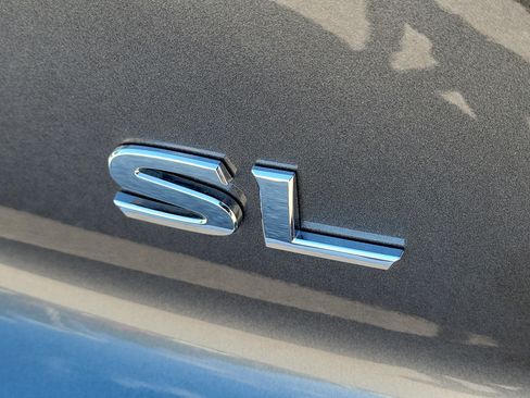 Certified 2025 Nissan Pathfinder SL w/ SL Premium Package FWD image 10