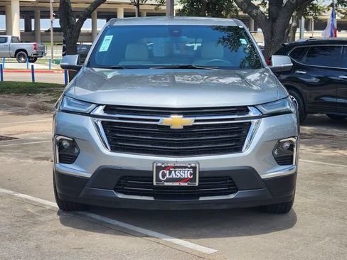 Used 2023 Chevrolet Traverse LS w/ Safety Package FWD image 2