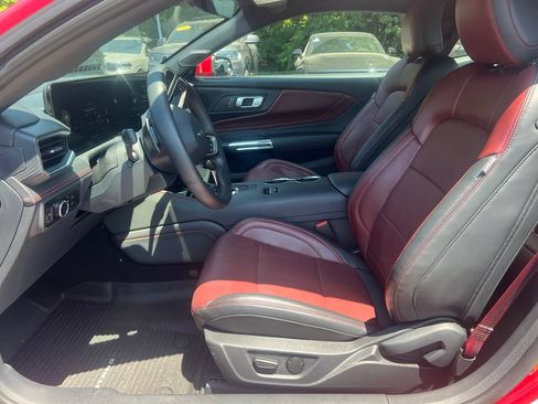 Used 2024 Ford Mustang GT Premium RWD image 13