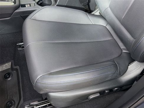 Used 2025 Subaru Forester Limited image 20