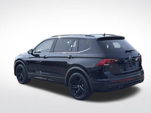 Used 2023 Volkswagen Tiguan SE R-Line AWD/4WD image 8