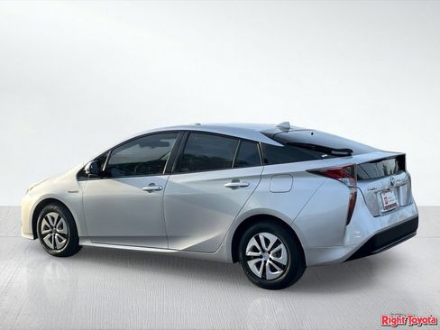 Certified 2016 Toyota Prius Three w/ Advanced Technology Package FWD image 4