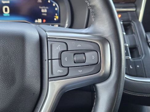 Used 2023 Chevrolet Suburban Premier image 29