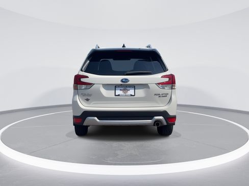 Used 2024 Subaru Forester Touring AWD/4WD image 6