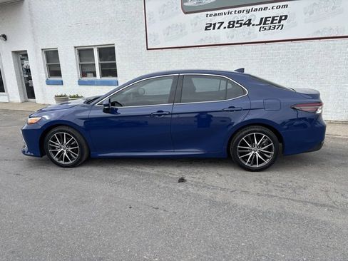 Used 2024 Toyota Camry XLE image 4