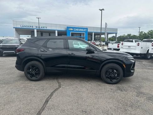 New 2026 Chevrolet Blazer LT w/ Midnight/Sport Edition FWD image 2