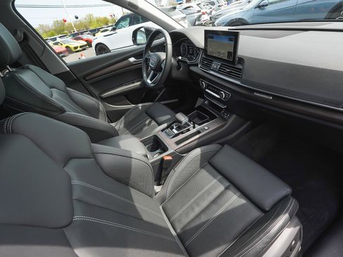 Used 2024 Audi Q5 e Prestige w/ Prestige Package AWD/4WD image 39