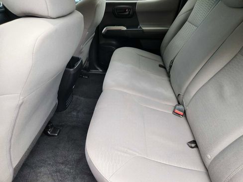 Used 2016 Toyota Tacoma SR5 w/ Towing Package RWD image 29