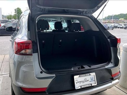 Used 2023 Chevrolet TrailBlazer LT FWD image 31