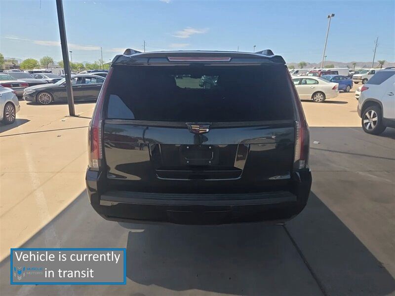 Used 2020 Cadillac Escalade Luxury AWD/4WD image 4