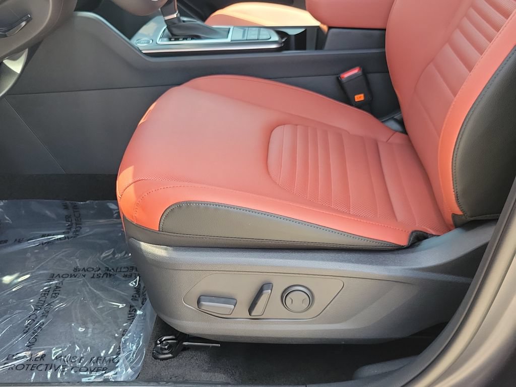 New 2026 Kia Sportage SX FWD image 7