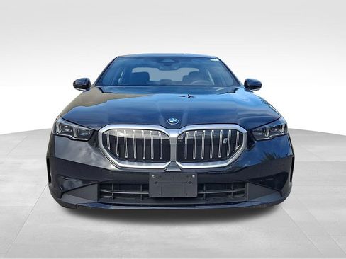 Used 2025 BMW i5 eDrive40i RWD image 2