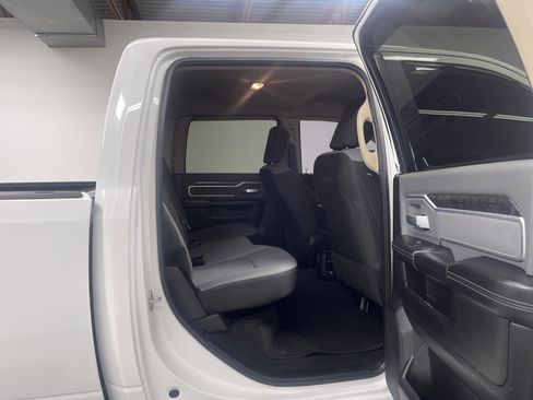 Used 2019 RAM 3500 Big Horn AWD/4WD image 19