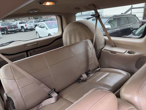 Used 2004 Ford Excursion Limited image 12