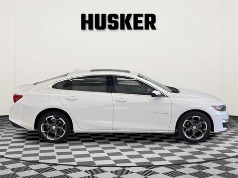 Certified 2024 Chevrolet Malibu LT image 2