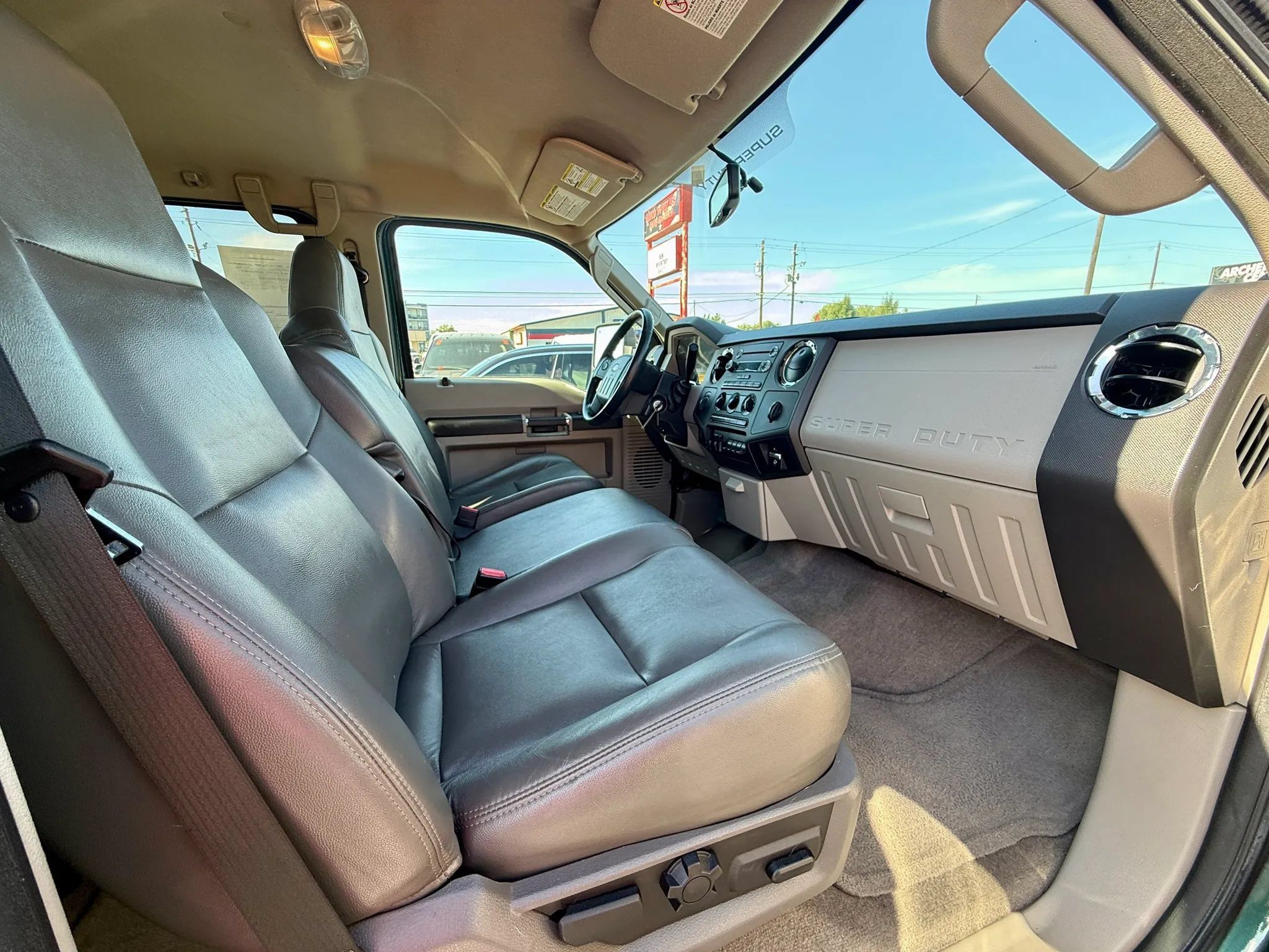 Used 2009 Ford F250 XLT AWD/4WD image 16