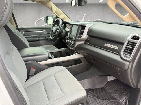 Used 2019 RAM 1500 Big Horn image 24